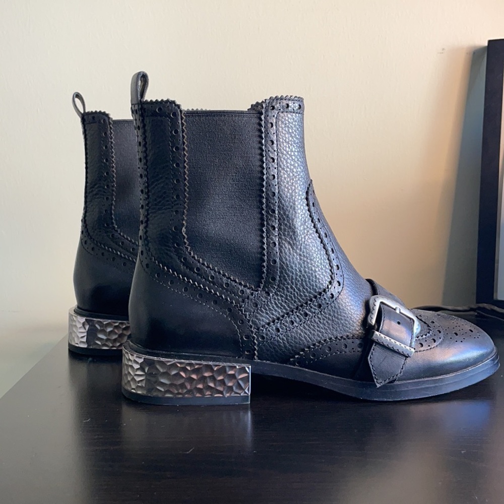 Ash Boots.